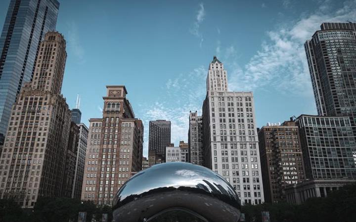 Cloud Gate sculpture in Chicago